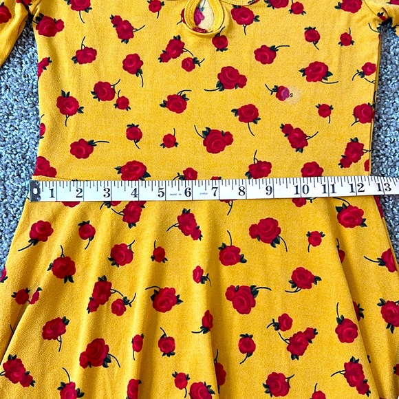 Retro Rose Dress S - Picture 10 of 11